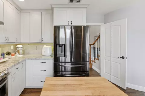 Kitchen - 614 Cabezon Pl, Vista, CA 92081 photo 4 of 5