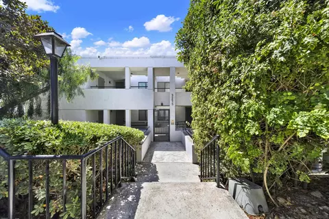 3225 Newell St #5, San Diego, CA 92106