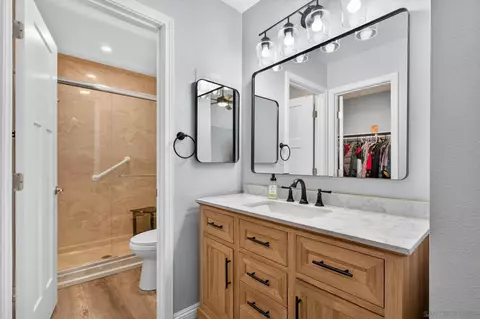 Bath - 23949 Green Haven Ln, Ramona, CA 92065 photo 1 of 2