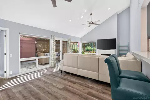 Living - 23949 Green Haven Ln, Ramona, CA 92065 photo 1 of 6