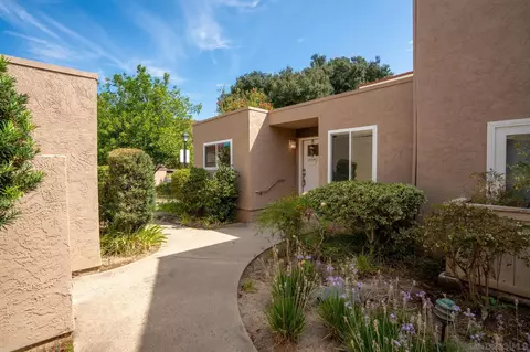 Exterior - 23949 Green Haven Ln, Ramona, CA 92065 photo 3 of 10