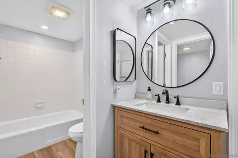 Bath - 23949 Green Haven Ln, Ramona, CA 92065 photo 2 of 2