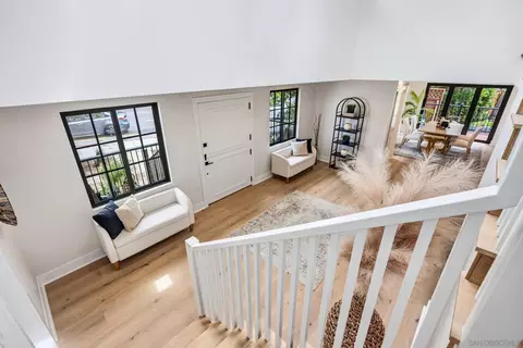 Entry Way - 1312 3rd St, Coronado, CA 92118 photo 7 of 7