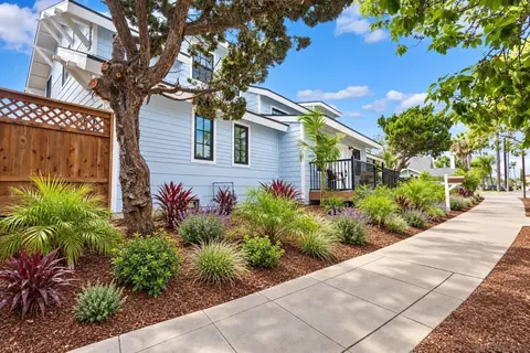 Exterior - 1312 3rd St, Coronado, CA 92118 photo 4 of 14