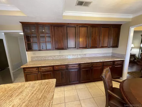 Kitchen - 173 Via Tapia, Spring Valley, CA 91977 photo 8 of 13