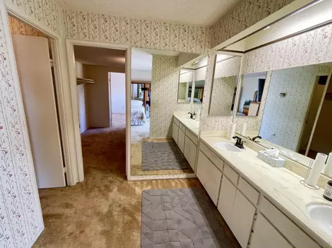 Bath - 173 Via Tapia, Spring Valley, CA 91977 photo 1 of 5