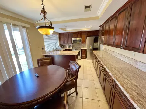 Kitchen - 173 Via Tapia, Spring Valley, CA 91977 photo 10 of 13