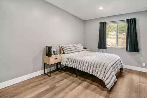 Bedroom - 14430 Rios Canyon Rd, El Cajon, CA 92021 photo 4 of 5