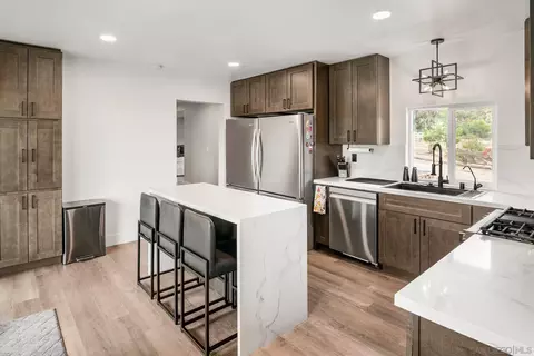 Kitchen - 14430 Rios Canyon Rd, El Cajon, CA 92021 photo 5 of 7