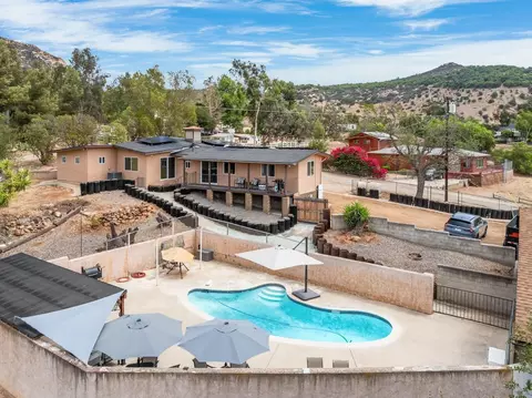 View/Area - 14430 Rios Canyon Rd, El Cajon, CA 92021 photo 4 of 17