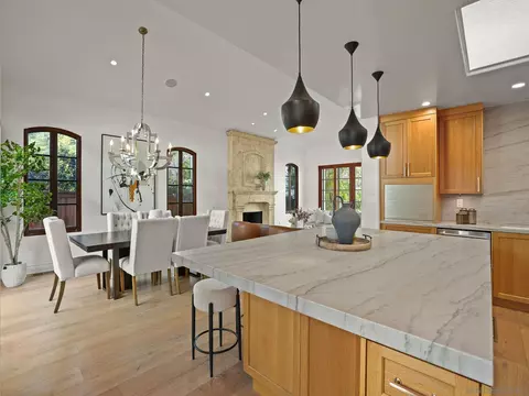 Dining - 1385 Park Row, La Jolla, CA 92037 photo 1 of 5