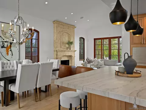Dining - 1385 Park Row, La Jolla, CA 92037 photo 2 of 5