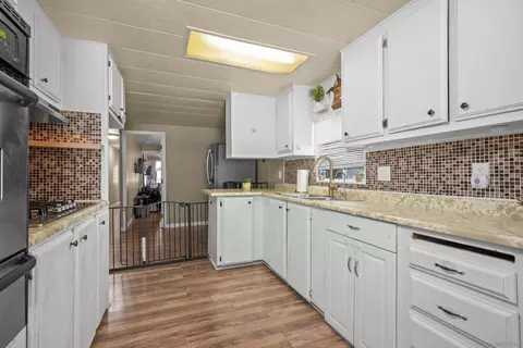 Kitchen - 10767 Jamacha #SPC 98, Spring Valley, CA 91978 photo 2 of 3