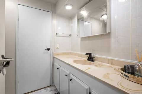 Bath - 10767 Jamacha #SPC 98, Spring Valley, CA 91978 photo 3 of 4