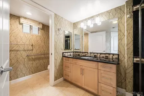 Bath - 1019 Costa Pacifica Way #1302, Oceanside, CA 92054 photo 1 of 3