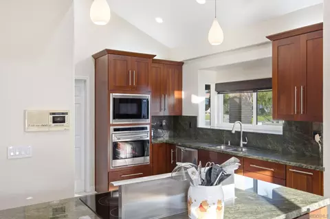 Kitchen - 12834 Rockwell, Poway, CA 92064 photo 4 of 5