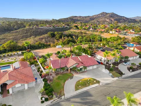 View/Area - 12834 Rockwell, Poway, CA 92064 photo 5 of 13