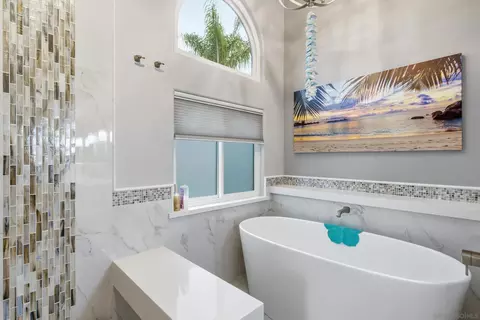 Bath - 12834 Rockwell, Poway, CA 92064 photo 6 of 8