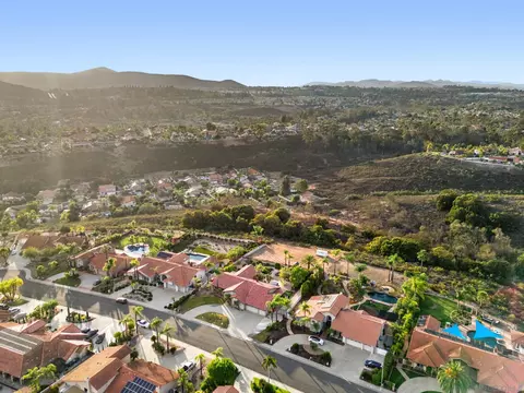 View/Area - 12834 Rockwell, Poway, CA 92064 photo 8 of 13
