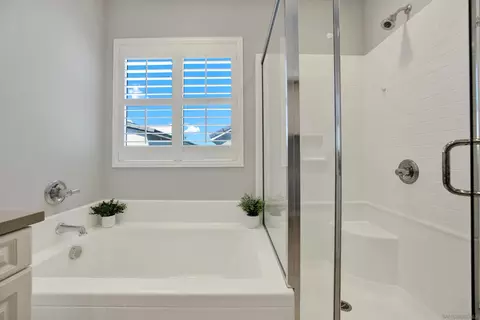 Bath - 8511 Yucca St, Santee, CA 92071 photo 7 of 8