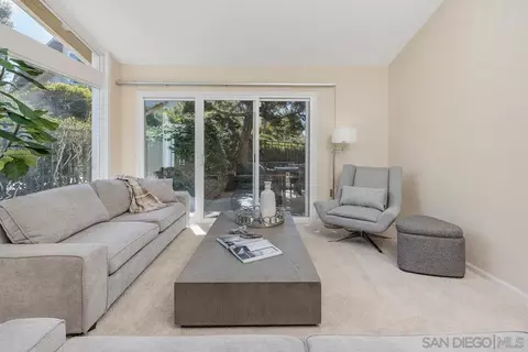 Living - 8233 Caminito Maritimo, La Jolla, CA 92037 photo 2 of 2