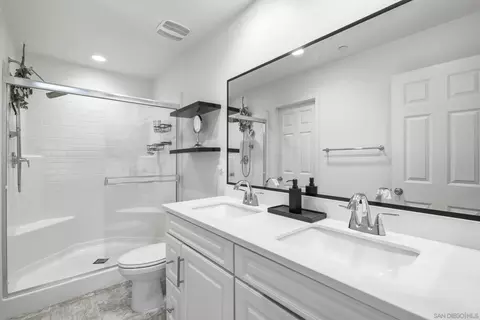 Bath - 2815 Clary St, Spring Valley, CA 91977 photo 2 of 3