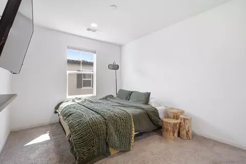 Bedroom - 2815 Clary St, Spring Valley, CA 91977 photo 1 of 3