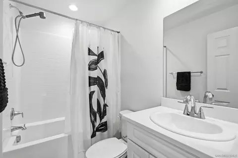 Bath - 2815 Clary St, Spring Valley, CA 91977 photo 3 of 3
