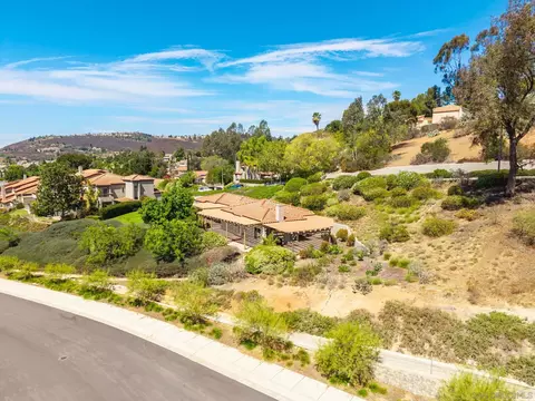 View/Area - 1301 Gary Ln, Escondido, CA 92026 photo 5 of 7