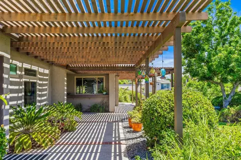 Exterior - 1301 Gary Ln, Escondido, CA 92026 photo 4 of 7