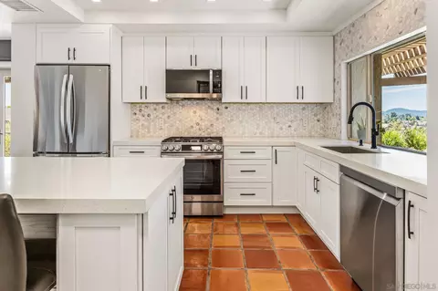 Kitchen - 1301 Gary Ln, Escondido, CA 92026 photo 3 of 5