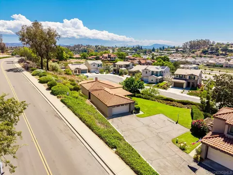View/Area - 1301 Gary Ln, Escondido, CA 92026 photo 7 of 7