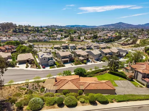 View/Area - 1301 Gary Ln, Escondido, CA 92026 photo 3 of 7