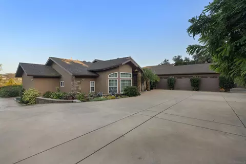 Exterior - 1695 Grove Rd, El Cajon, CA 92020 photo 17 of 18