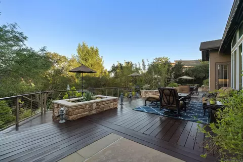 Exterior - 1695 Grove Rd, El Cajon, CA 92020 photo 8 of 18