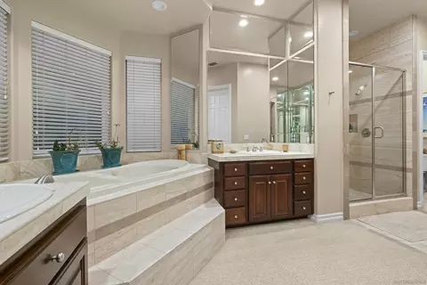 Bath - 1695 Grove Rd, El Cajon, CA 92020 photo 2 of 6