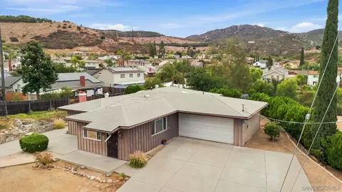 View/Area - 13749 Ridge Hill Rd, El Cajon, CA 92021 photo 2 of 9