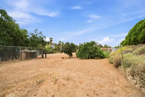 Exterior - 13749 Ridge Hill Rd, El Cajon, CA 92021 photo 7 of 7
