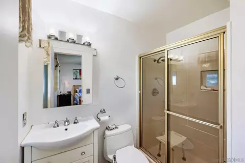 Bath - 9959 Pebble Beach Dr, Santee, CA 92071 photo 1 of 2