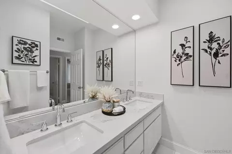Bath - 17121 Woodson View Ln, Ramona, CA 92065 photo 4 of 5