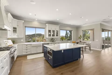 Kitchen - 3026 Via Loma, Fallbrook, CA 92028 photo 2 of 5