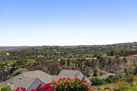 View/Area - 3026 Via Loma, Fallbrook, CA 92028 photo 7 of 7