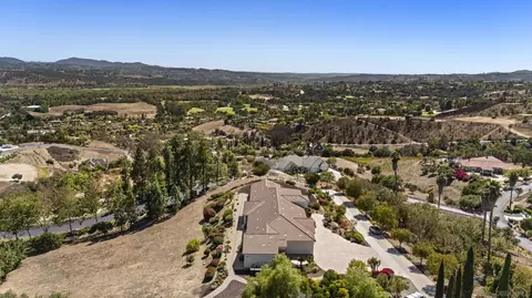 View/Area - 3026 Via Loma, Fallbrook, CA 92028 photo 4 of 7