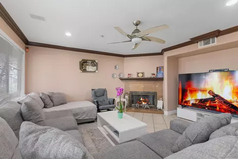 Living - 10394 Valley Waters Dr, Spring Valley, CA 91978 photo 5 of 5