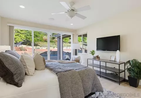 Bedroom - 14326 Sandhill Rd, Poway, CA 92064 photo 2 of 4