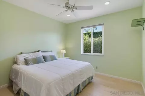 Bedroom - 14326 Sandhill Rd, Poway, CA 92064 photo 4 of 4