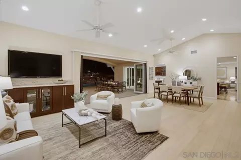Living - 14326 Sandhill Rd, Poway, CA 92064 photo 1 of 2