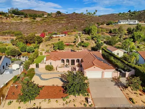 View/Area - 14326 Sandhill Rd, Poway, CA 92064 photo 7 of 9