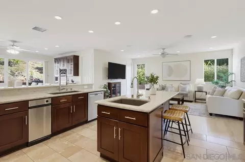 Kitchen - 14326 Sandhill Rd, Poway, CA 92064 photo 5 of 5