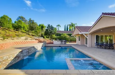 Exterior - 14326 Sandhill Rd, Poway, CA 92064 photo 7 of 20